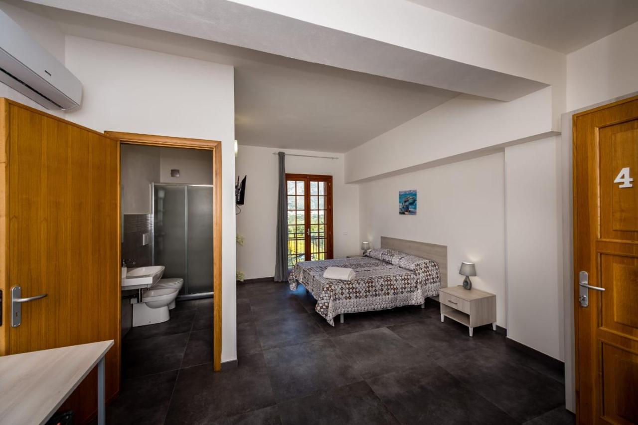 קאסטלמארה דל גולפו Villa Michelangelo מראה חיצוני תמונה