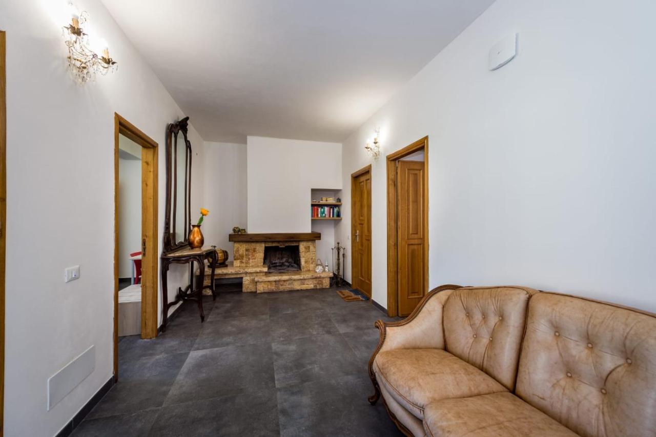 קאסטלמארה דל גולפו Villa Michelangelo מראה חיצוני תמונה